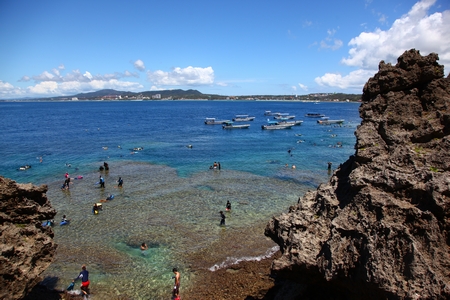 真栄田岬・青の洞窟